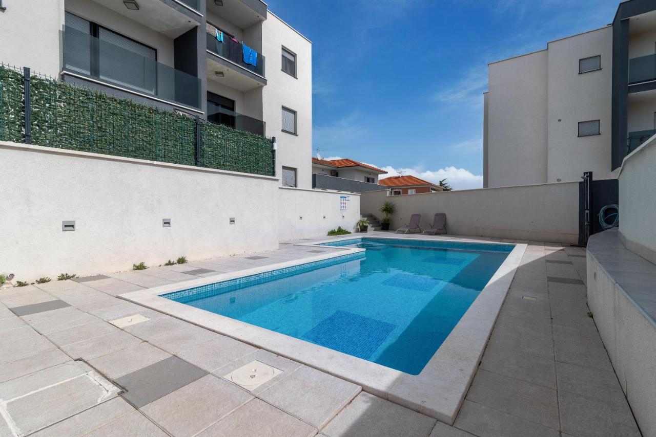 Apartman Lorena Trogir Exterior foto