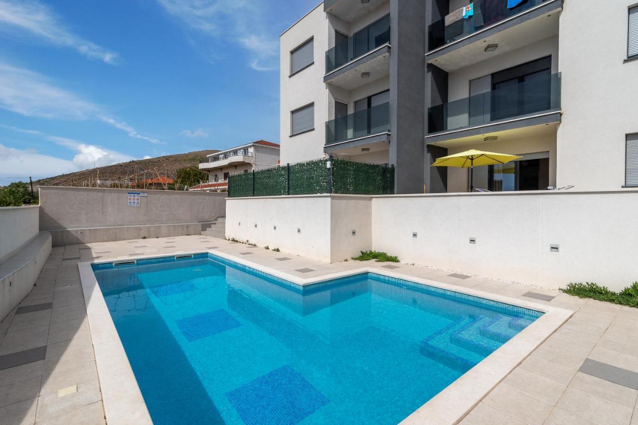 Apartman Lorena Trogir Exterior foto